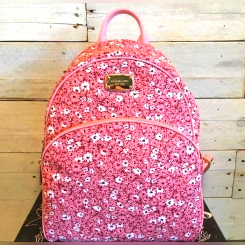 NWT MICHAEL KORS ABBEY NYLON LARGE BACKPACK 💕 - Picture 12 of 12